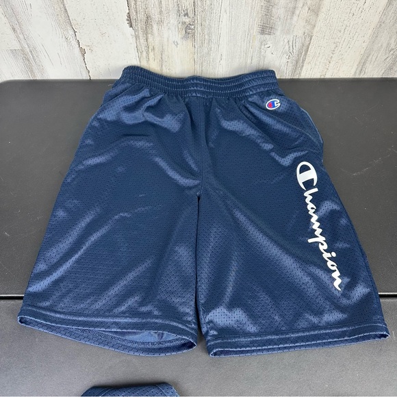 Champion | Bundle of 4 Gym Shorts Youth XL - Picture 6 of 10